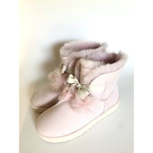 Ugg Women’s Gita Bow Mini Pink Boots